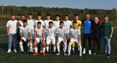 .U-18 Ligi Hendekspor t As Kuzulukspor ile Puanları Paylaştı.