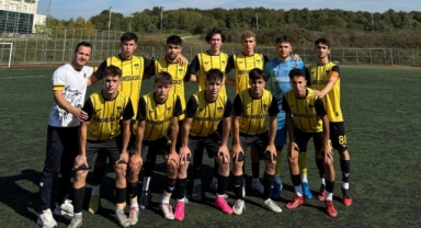 U18 liginde Rasimpaşaspor Rahat Kazandı