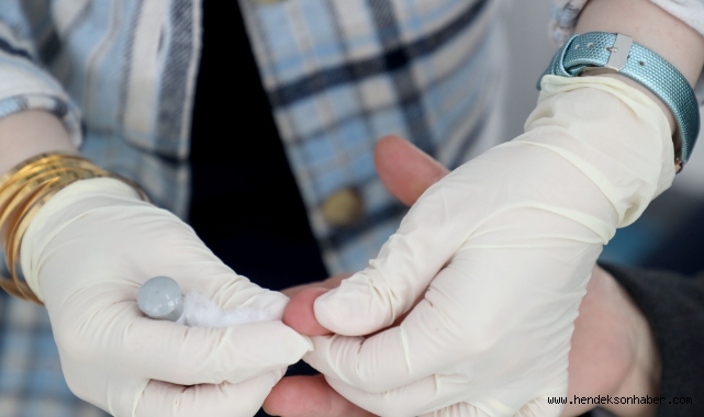 Büyükşehir şehrin meydanında şeker ölçtü diyabet hastalığını hatırlattı