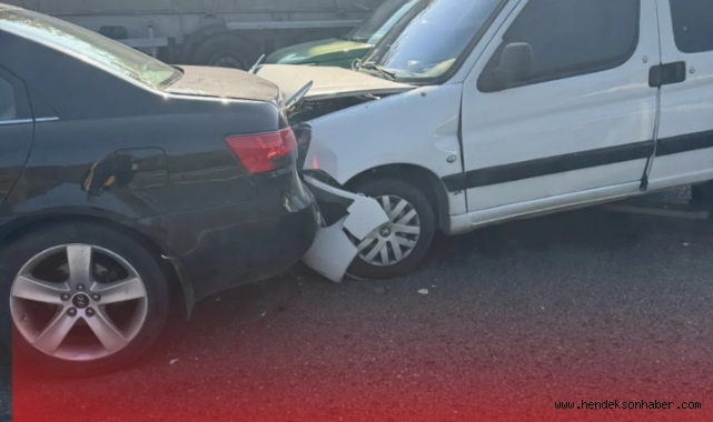 Hendek gişelerinde 7 araç birbirine girdi: 4 hafif yaralı