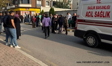 Hendek'te İş makinesi ve motosikletin karıştığı kazada : 2 kişi yaralandı