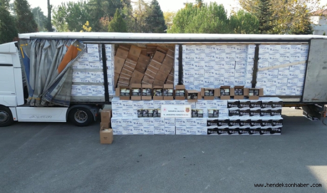 Jandarmadan 20 Milyonluk Kaçak Tütün Ve Makaron Operasyonu