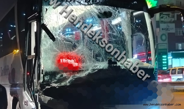 Hendek'te Yolcu otobüsü kaza yaptı