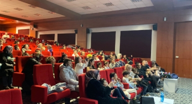 HENDEK'TR OKUL ÖNCESİ ÇOCUKLARINA MASAL ŞÖLENİ 