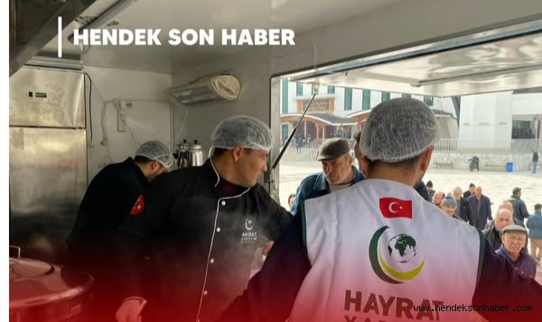 Hayrat İnsani Yardım Derneği’nden Cuma Namazı Sonrası Çorba İkramı