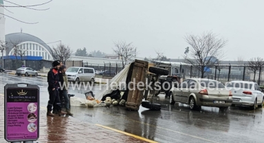 Hendek’te Traktör Römorku Devrildi 