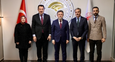 Başkan Alemdar Sakarya’ya hizmet için yeniden Ankara’da