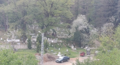 Hendek'te Bayram Arifesi Mezarlıklar Doldu Taştı