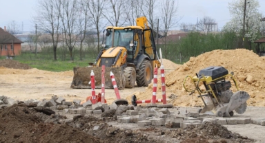 HENDEK’TE DOĞALGAZ ÇALIŞMALARI DEVAM EDİYOR