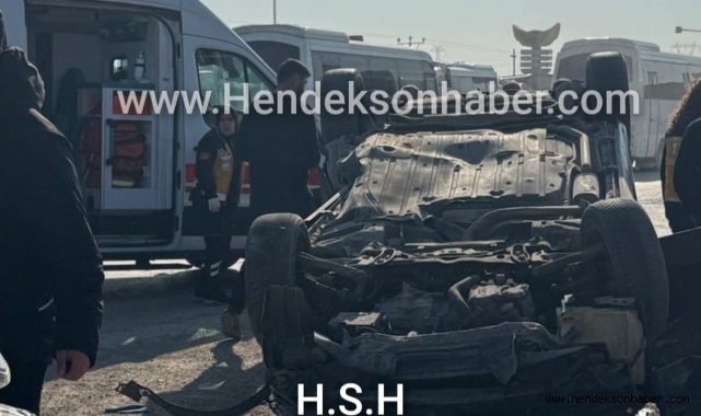 Hendek'te Feci Kaza Otomobil Ters Döndü