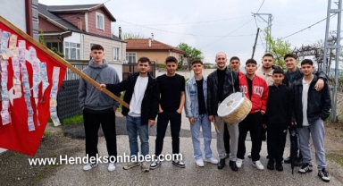 Hendek Yeşilköy’de Gelenek Bu Bayramda Devam Etti