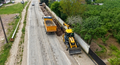 Hendek Uzunçarşı’nın 2 kilometrelik içme suyu altyapısı yenileniyor
