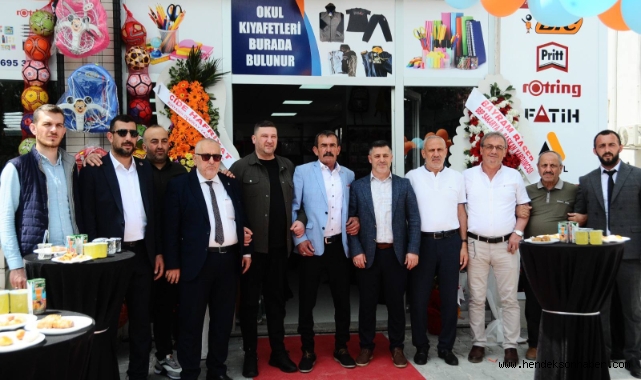 54 Okulcum Kırtasiye ve Okul Kıyafetleri Hizmete Açıldı