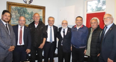 Saadet Partisi GİK Üyesi Korkmaz Hendek’te esnafı dinledi