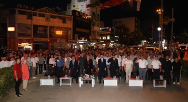 15 TEMMUZ'UN 9. YILINDA HENDEK YİNE TEK YÜREK: DEMOKRASİ ZAFERİ COŞKUYLA KUTLANDI