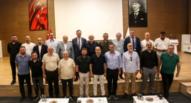 Başkan Meraklı Yönetimi Görev Dağılımını Yaptı, Gözler Transfer ve Basın Toplantısında!