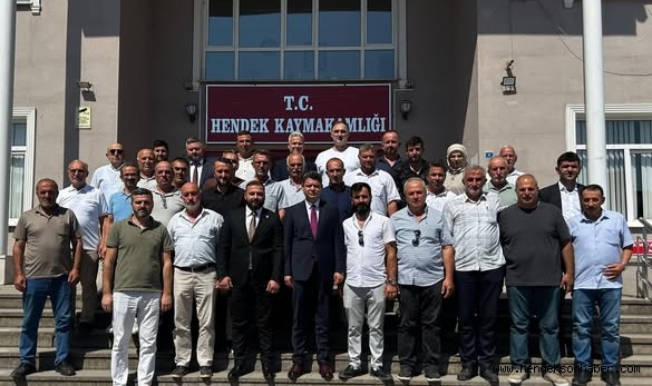 Hendek Muhtarlarından Kaymakam Gökpınar'a "Hayırlı Olsun" Ziyareti