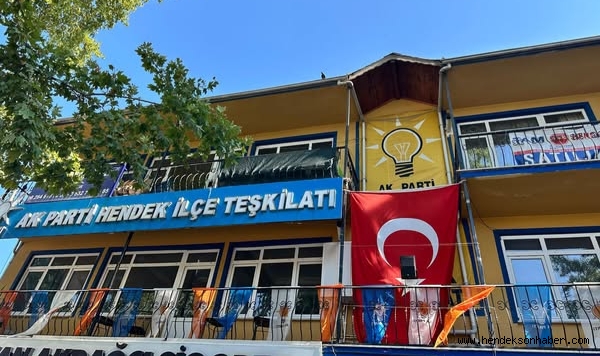 Hendek'ten Türkiye Yüzyılı'na Coşkulu Bayrak Desteği Başladı!