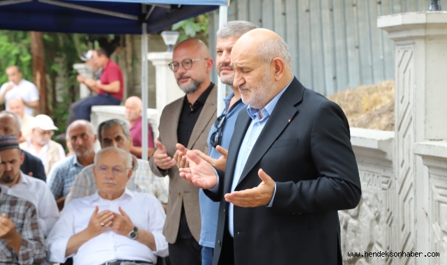 HENDEK’TE ŞEYH İZZEDDİN İSMAİL DUALARLA ANILDI