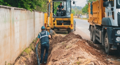 Hendek Uzunçarşı'da suyun basınç sorunu çözüldü