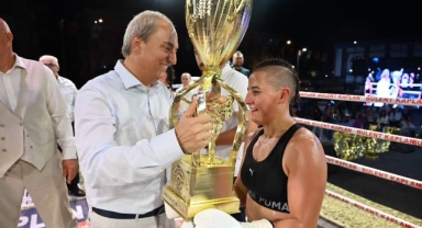 Hendekli Şampiyon Özgenur Avcıl'dan Kick Boks Resitali