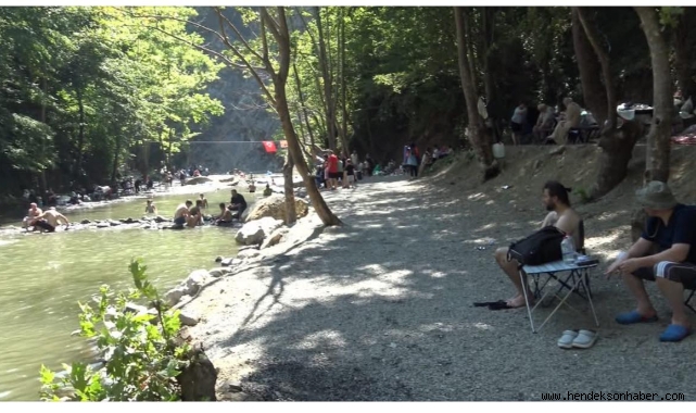 Kadifekale Deresi'nin Güzelliği Kirlilikle Gölgede Kaldı