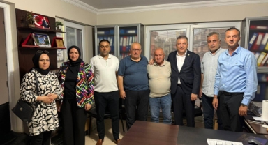 ​Kocacık Hendek'te Esnaf ve Vatandaşlarla Buluştu