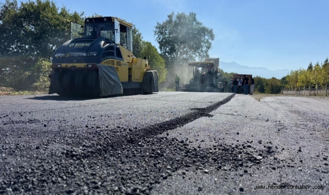 HENDEK’TE ULAŞIM AĞI GÜÇLENİYOR, HER MAHALLEDE EŞ ZAMANLI ÇALIŞMA