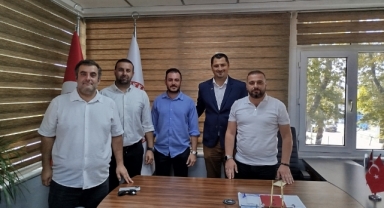 ​Turkcell, Hendek'teki Şebeke Sorunlarına El Attı: Muhtarlarla Toplantı Düzenlendi