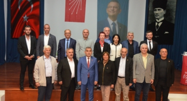 CHP Hendek'te Yeni Yönetim Görev Dağılımını Yaptı: Hedef Hendek'in Geleceği