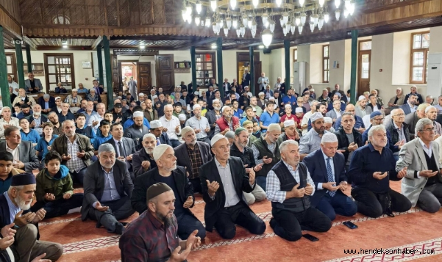 ​Hendek Büyük Camii'nde Kur'an Ziyafeti: Gönüller Huzur Buldu