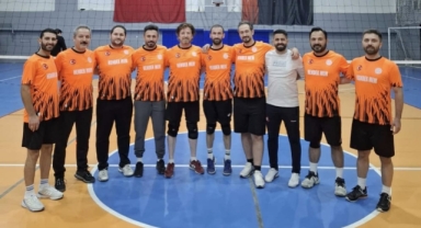 Hendek'in Voleybol Gururu: Şampiyonluk Kapısında!