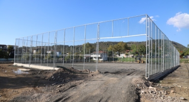 HENDEK ​KÖPRÜBAŞI BOĞAZSPOR TESİSLERİNDE ÇALIŞMALAR HIZ KESMİYOR