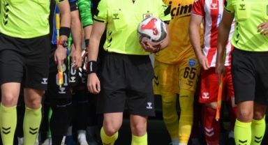 ​Hendekspor - Karamürselspor Maçının Hakemi Açıklandı