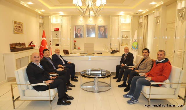 MÜSİAD heyetinden Hendek Belediye Başkanı İrfan Püsküllü’ye ziyaret