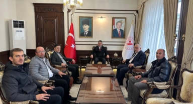 AK Parti Hendek İlçe Teşkilatından Kaymakam Gökpınar'a Ziyaret