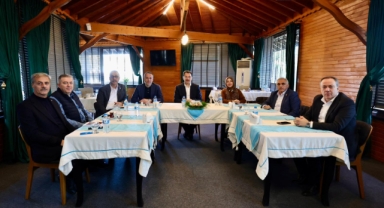 AK Parti Sakarya Yatırımlar ve Yeni Projeler İçin Toplandı