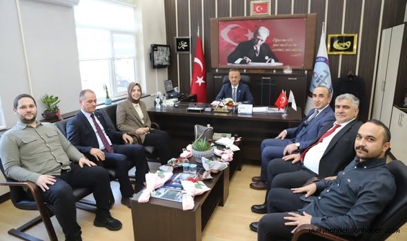 HENDEK BELEDİYESİ EKİPLERİNDEN ÖĞRETMENLER GÜNÜNDE ANLAMLI ZİYARET