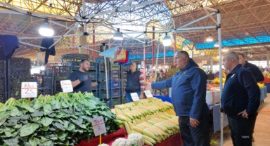 HENDEK BELEDİYESİ ZABITA EKİPLERİNDEN PAZAR YERİNDE YOĞUN DENETİM