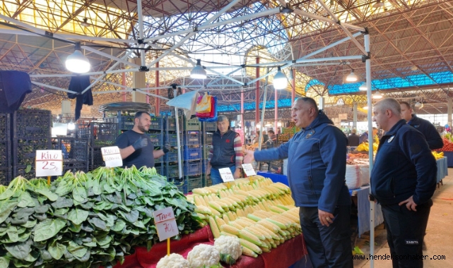 HENDEK BELEDİYESİ ZABITA EKİPLERİNDEN PAZAR YERİNDE YOĞUN DENETİM