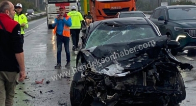 Hendek  D-100'de Korkutan zincirleme  Kaza, 2 Yaralı!