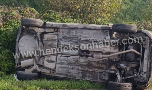 Hendek'te Kontrolden Çıkan Otomobil Takla Attı: Korkutan Kaza!