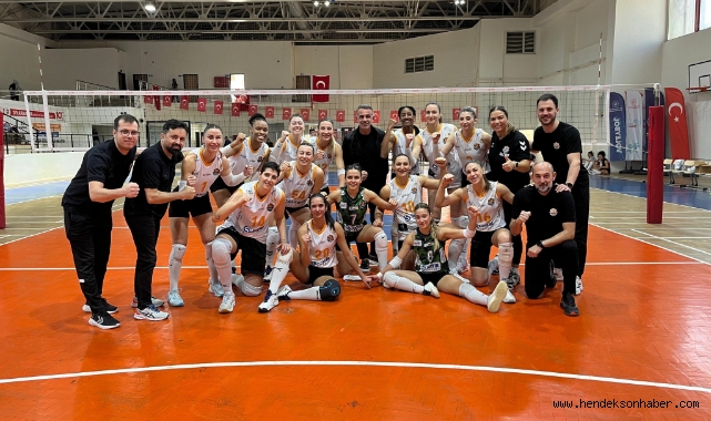 Sakarya Voleybol'dan Tarihi Seri: 9'da 9! Liderlik Ateşi Yanıyor