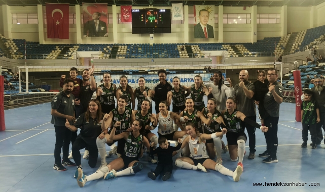 SULTANLAR DURDURULAMIYOR: SAKARYA VOLEYBOL'DAN 6'DA 6 ŞOVU!