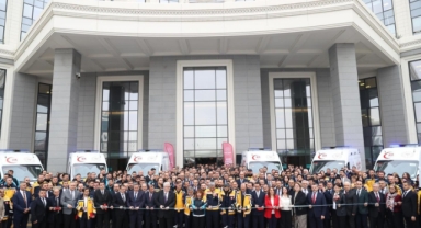 ALİ İNCİ MÜJDEYİ VERDİ: SAKARYA’YA 13 YENİ AMBULANS!