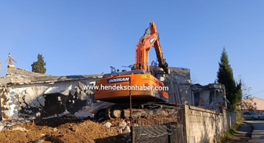 BİR DEVİR DAHA KAPANDI: HATIRALAR YIKIM SESLERİNE KARIŞTI!