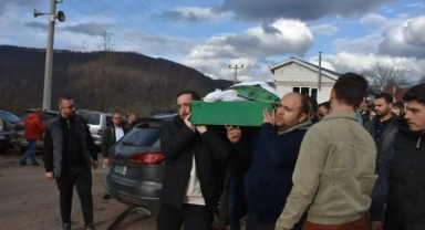  Dikmen'de Hüzünlü Veda: Aytekin İlmek Dualarla Son Yolculuğuna Uğurlandı