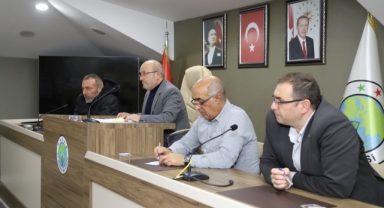 Hendek’te Araç Satış İhalesi Tamamlandı