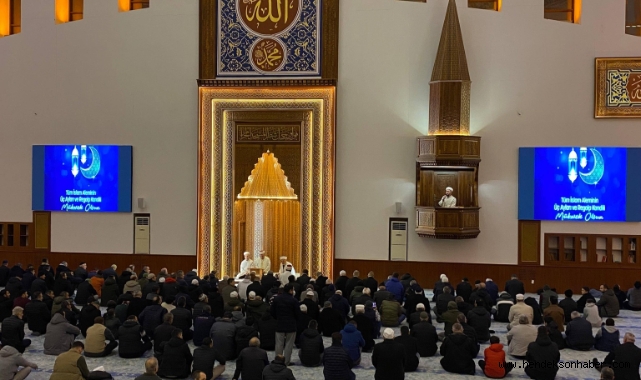 ​Hendek’te Gönüller Regaip Kandili’nde Birleşti