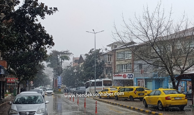 ​HENDEK’TE KIŞ MASALI: KAR YAĞIŞI BAŞLADI!